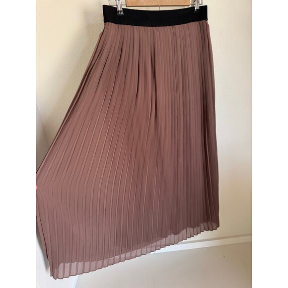 NWT Zenana Pleated Skirt Brown Full-Length Maxi Pull-On Waistband Stretchy SZ L - Picture 2 of 8